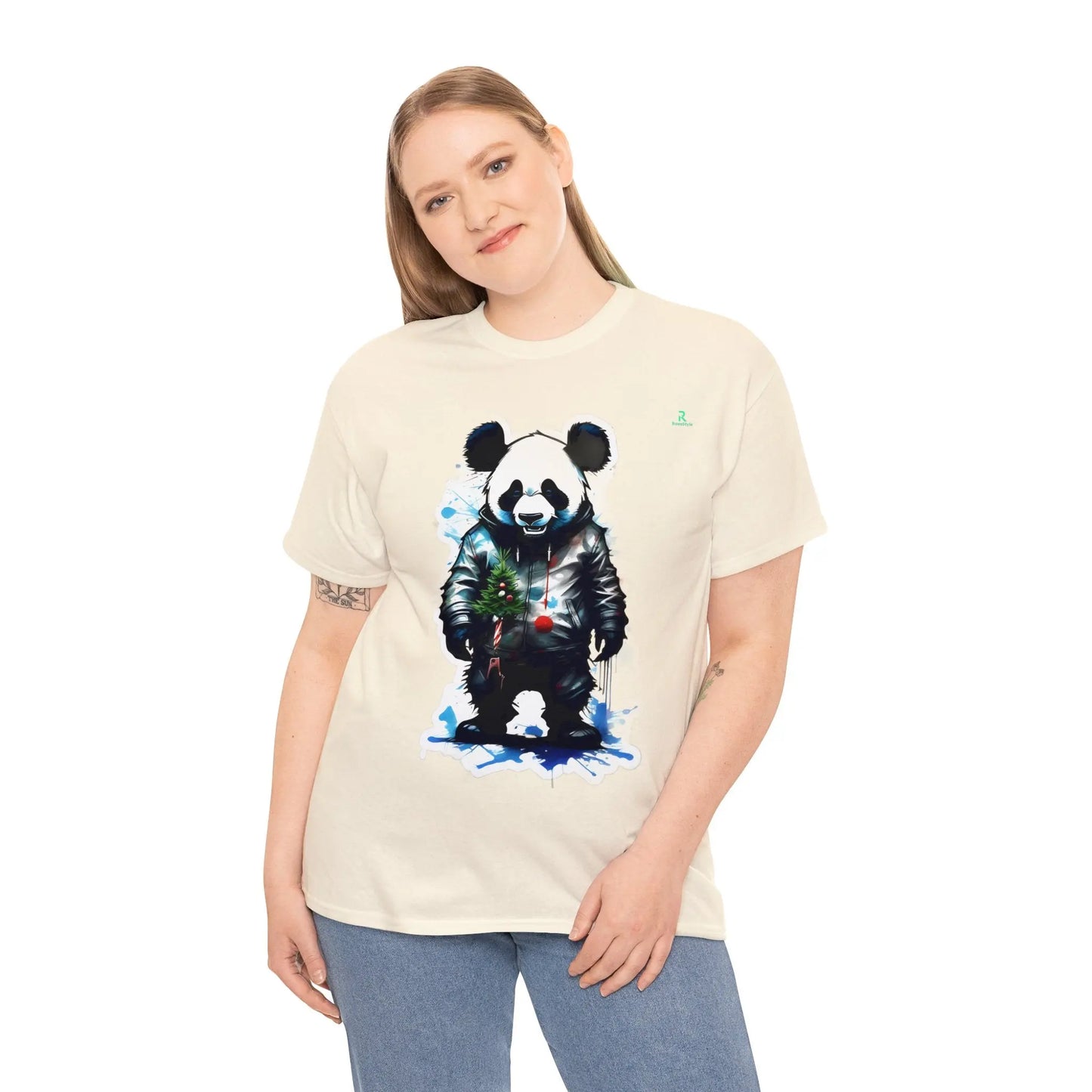 "L'Ambassadeur de Noël : Le Panda Festif"(U.S) - RoosStyle Design