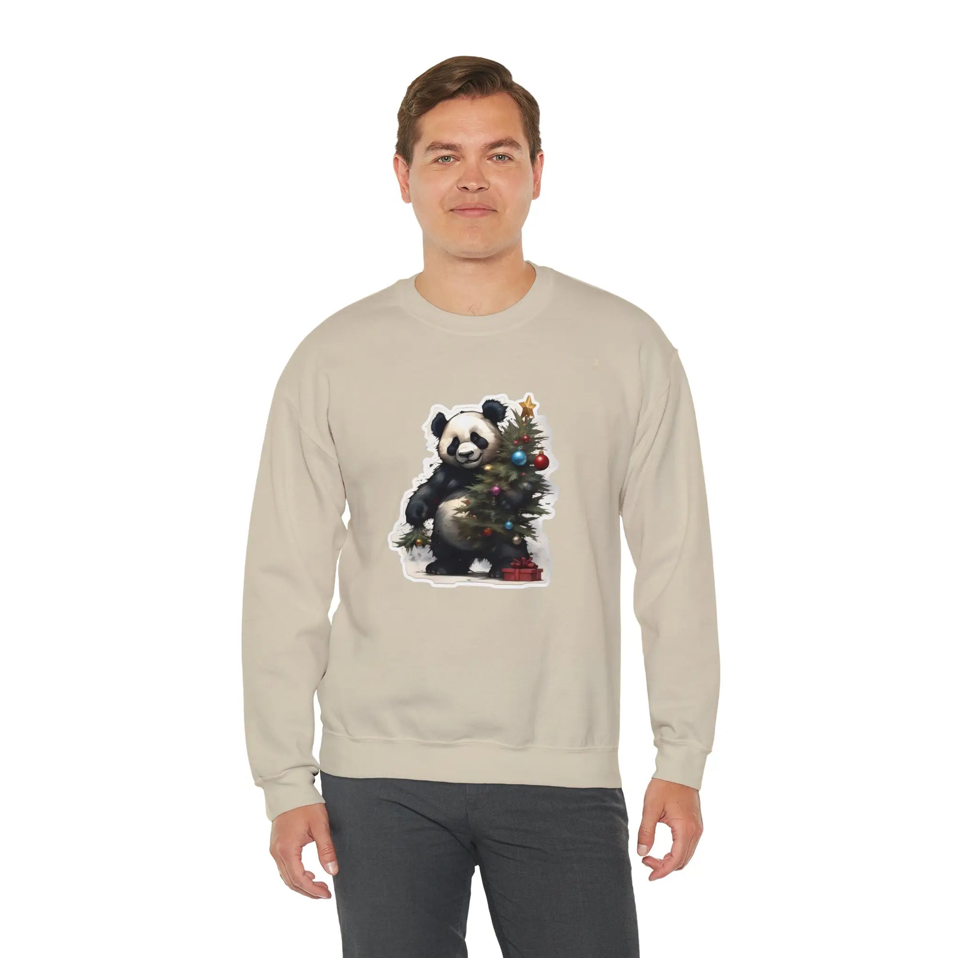 "La Magie des Fêtes : Le Panda et son Sapin" Sweatshirt(U.E) - RoosStyle Design