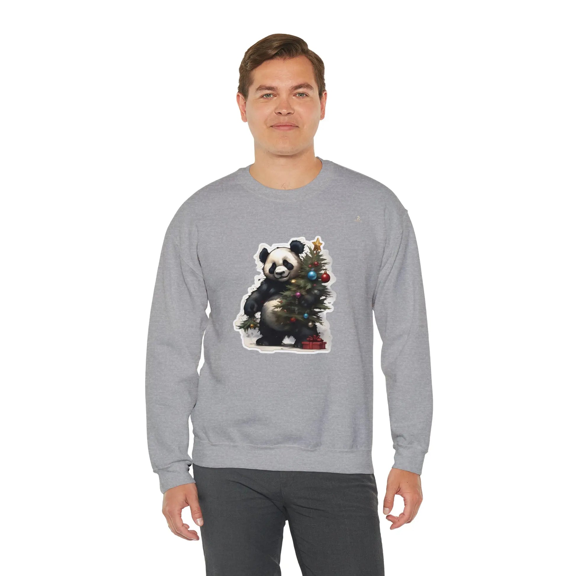 "La Magie des Fêtes : Le Panda et son Sapin" Sweatshirt(U.E) - RoosStyle Design