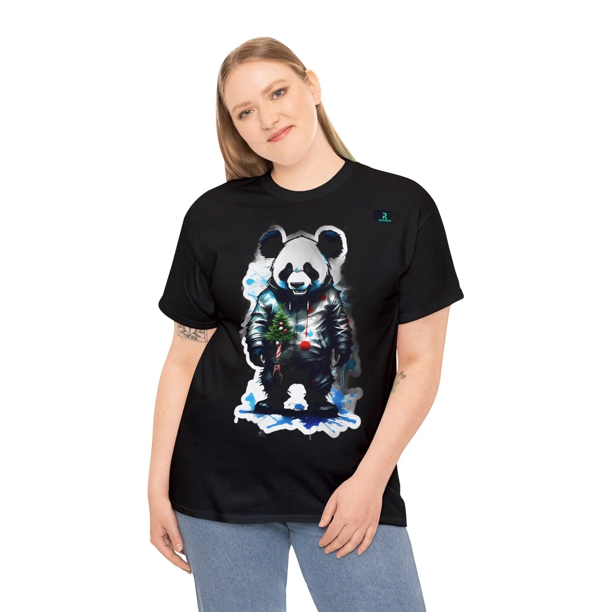 "L'Ambassadeur de Noël : Le Panda Festif"(U.E) - RoosStyle Design