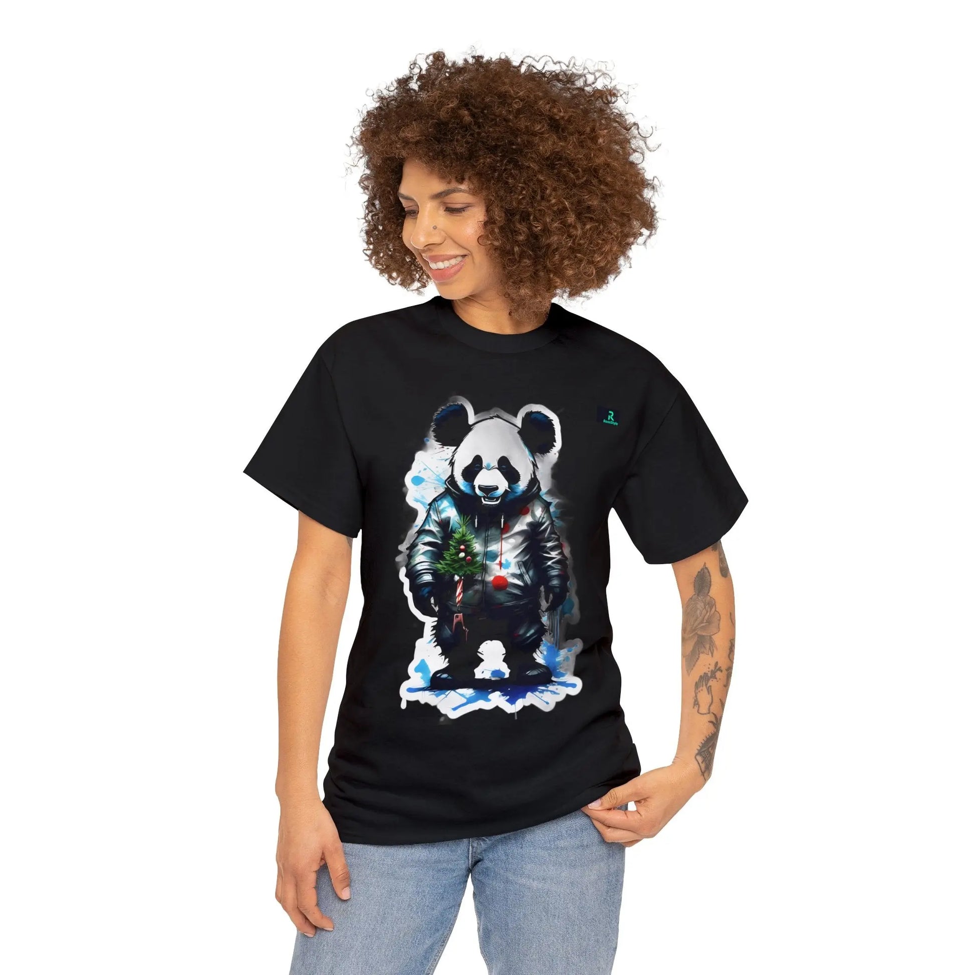 "L'Ambassadeur de Noël : Le Panda Festif"(U.S) - RoosStyle Design