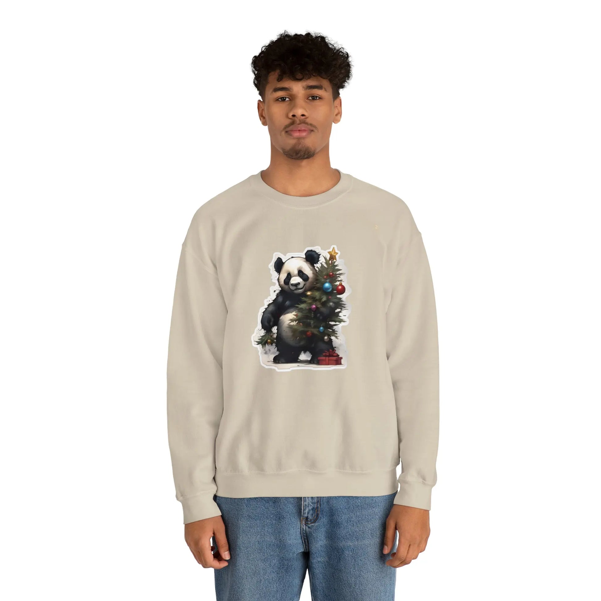 "La Magie des Fêtes : Le Panda et son Sapin" Sweatshirt(U.E) - RoosStyle Design