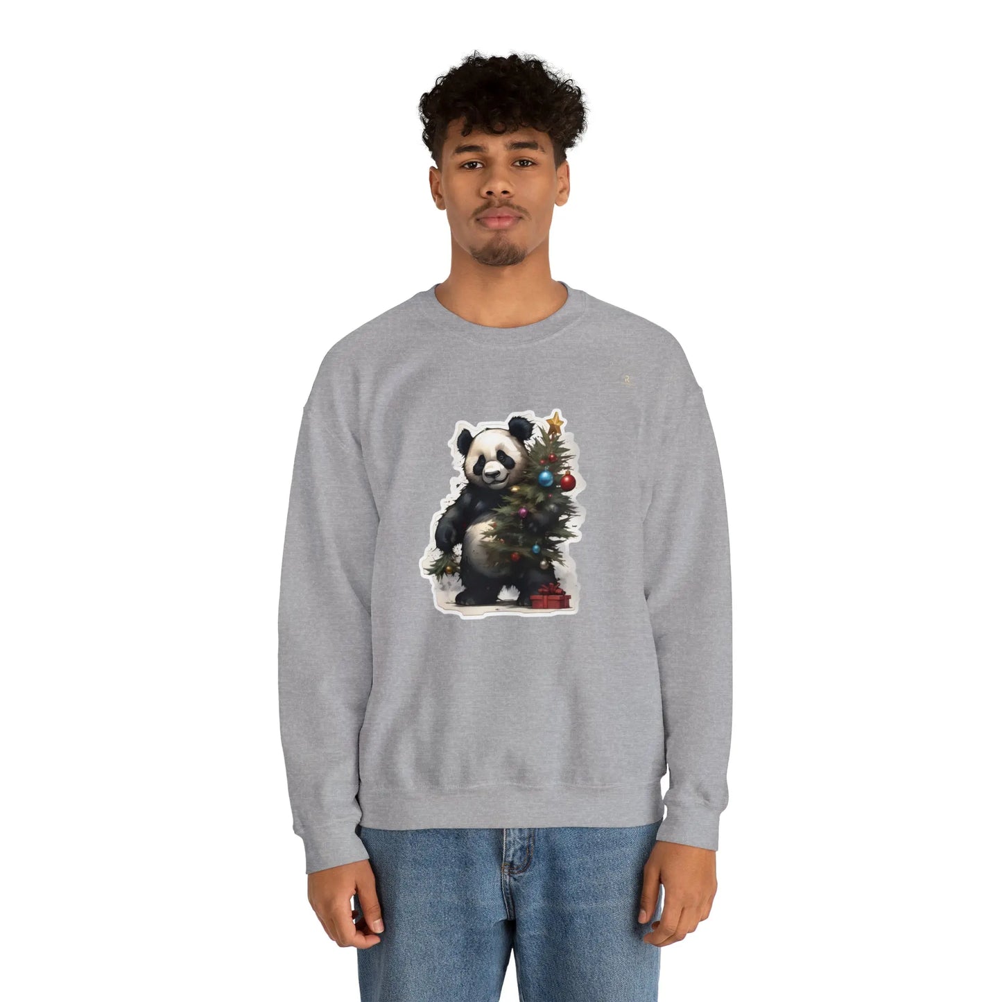 "La Magie des Fêtes : Le Panda et son Sapin" Sweatshirt(U.E) - RoosStyle Design