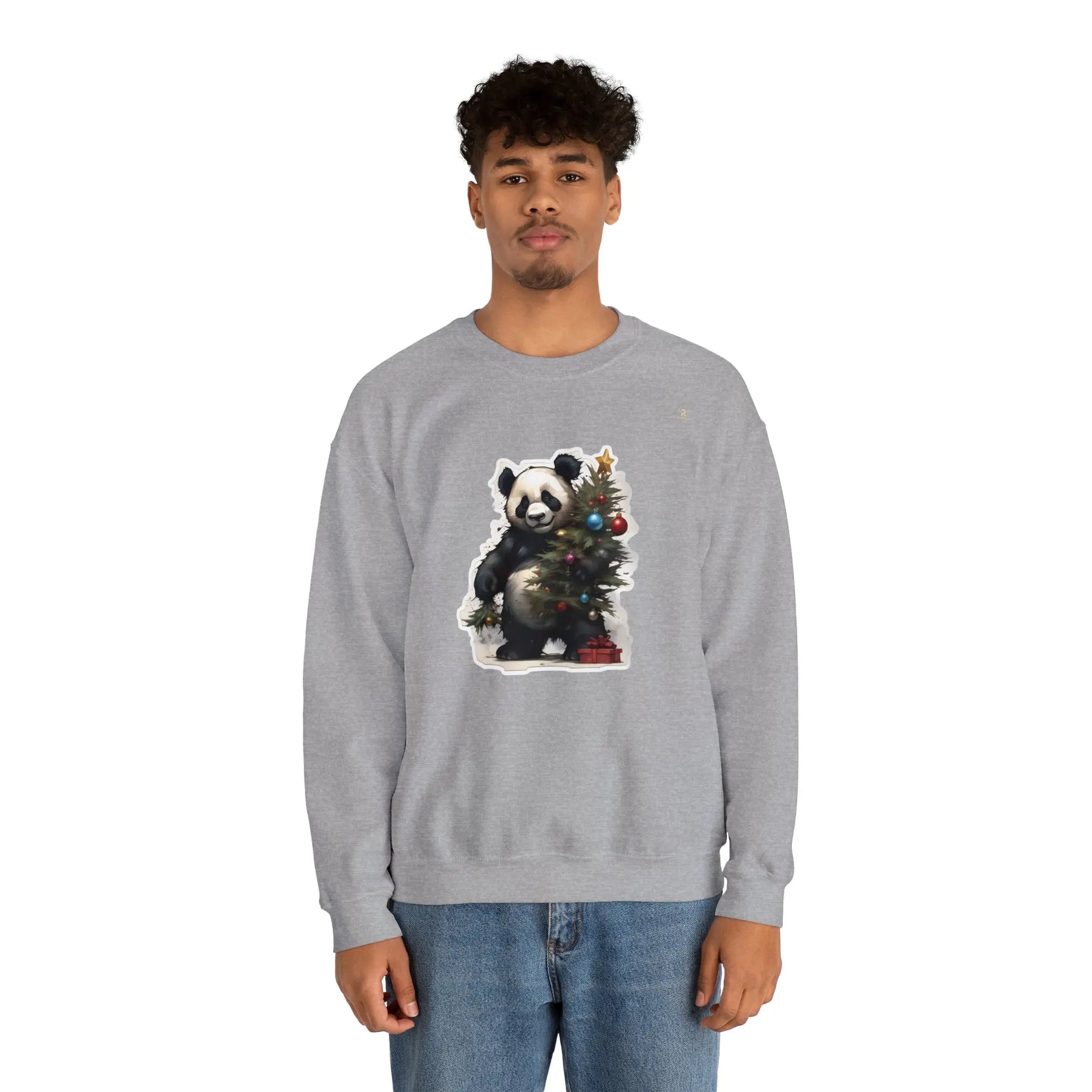 "La Magie des Fêtes : Le Panda et son Sapin" Sweatshirt(U.E) - RoosStyle Design
